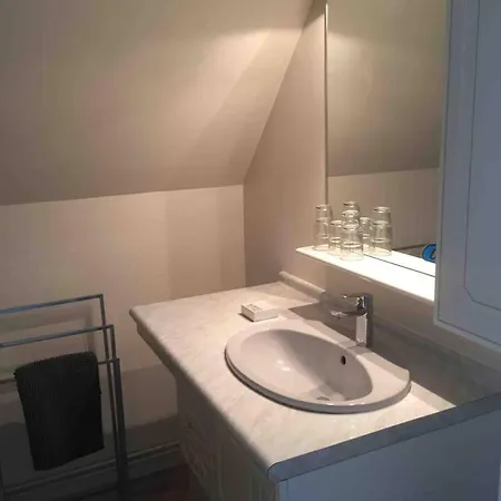 Maison Conviviale A Saint-nicolas-du-bosc Avec Terrasse Holiday home *